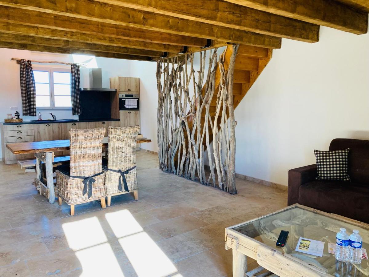 Bed and Breakfast Manade Des Baumelles Saintes-Maries-de-La-Mer Exterior foto