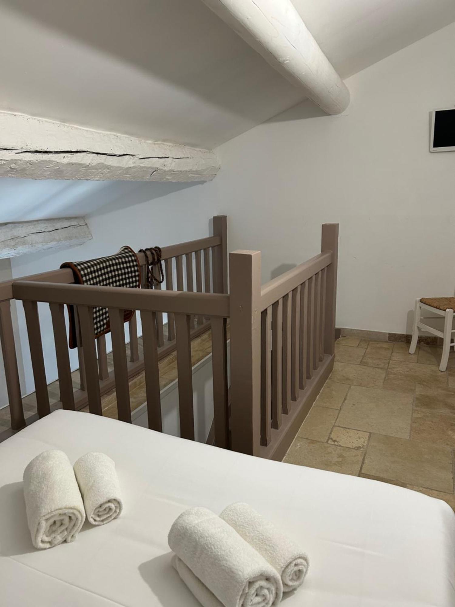 Bed and Breakfast Manade Des Baumelles Saintes-Maries-de-La-Mer Exterior foto
